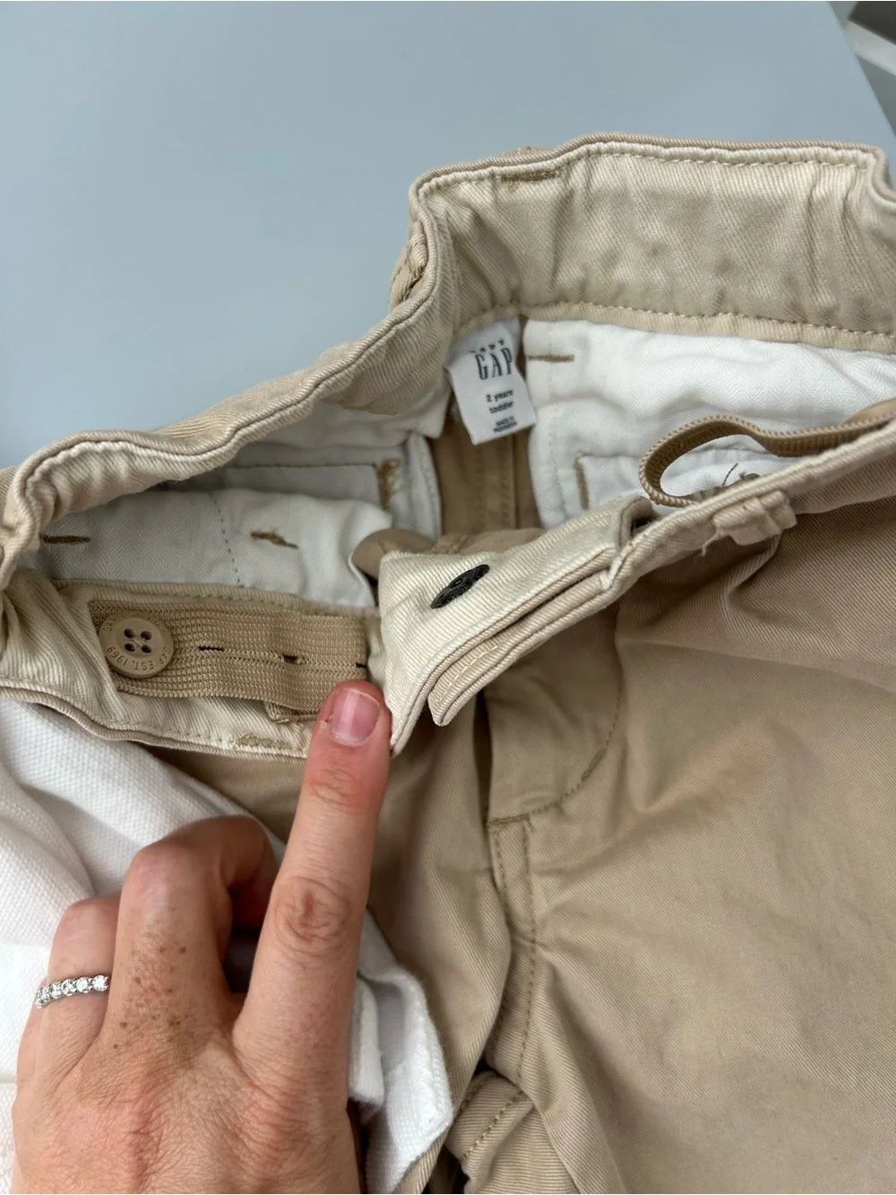 EUC GAP toddler size 2T boys White Polo Shirt with Tan Khaki Pants Cotton